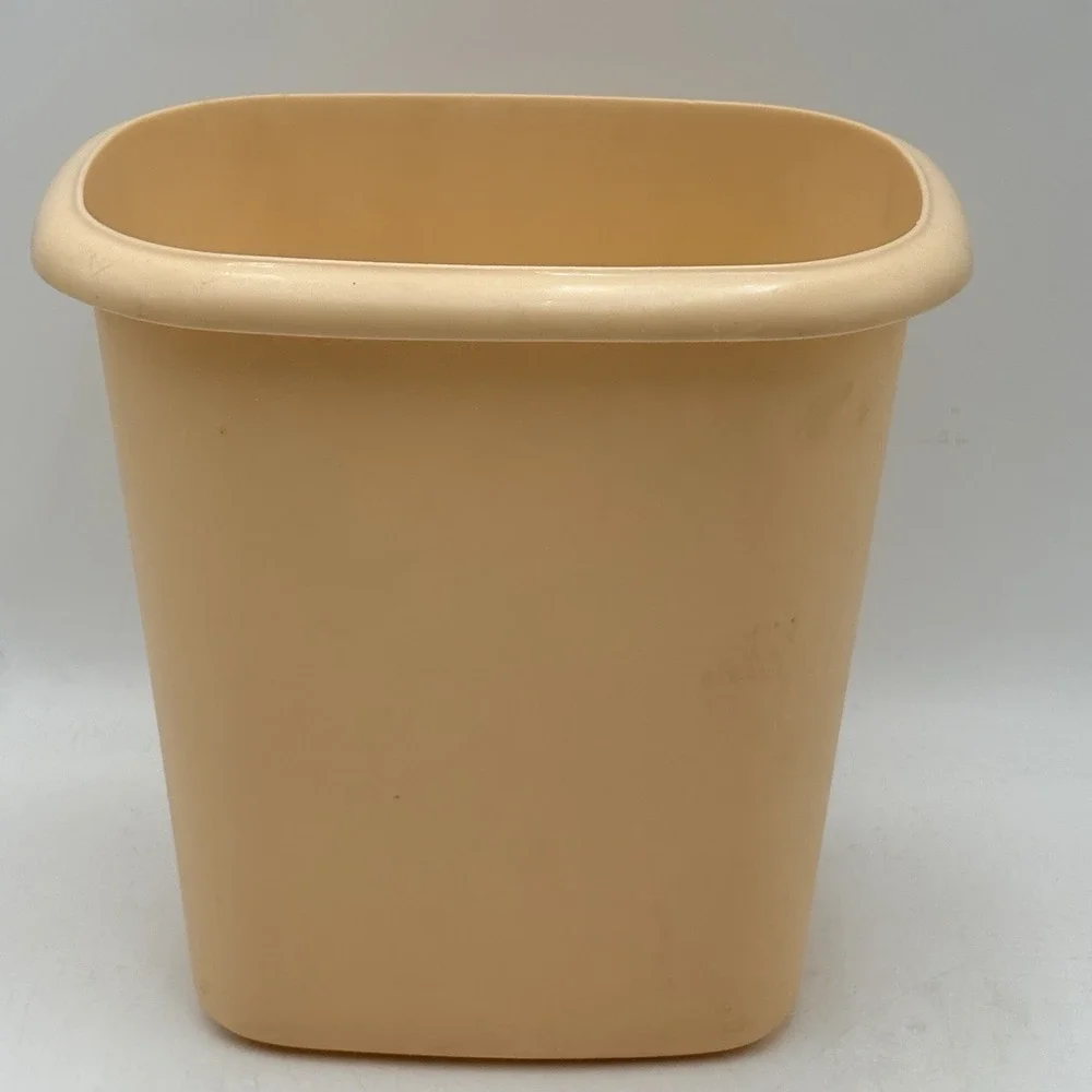 Rubbermaid Vanity Waste Basket Trash Can Almond Bathroom 2953-10